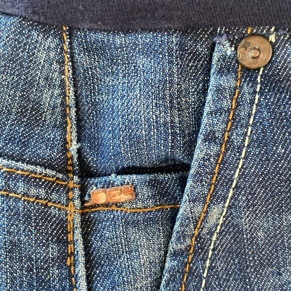 Joe's Jeans Maternity Ferrel Long Bermuda Distressed Jean Shorts Pull On Stretch - Picture 4 of 15